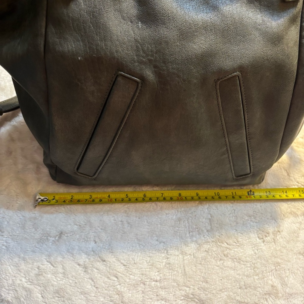 Antik Kraft Tote Bag Calliope Muted Olive Vegan Leather SOLD OUT ONLINE - Picture 14 of 16